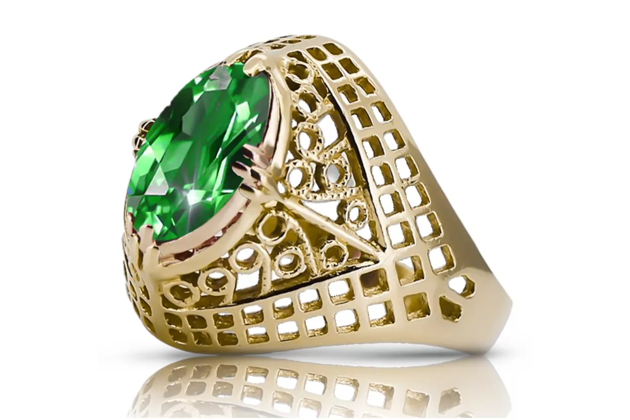 Emerald 14K Yellow gold Ring Vintage style vrc030y